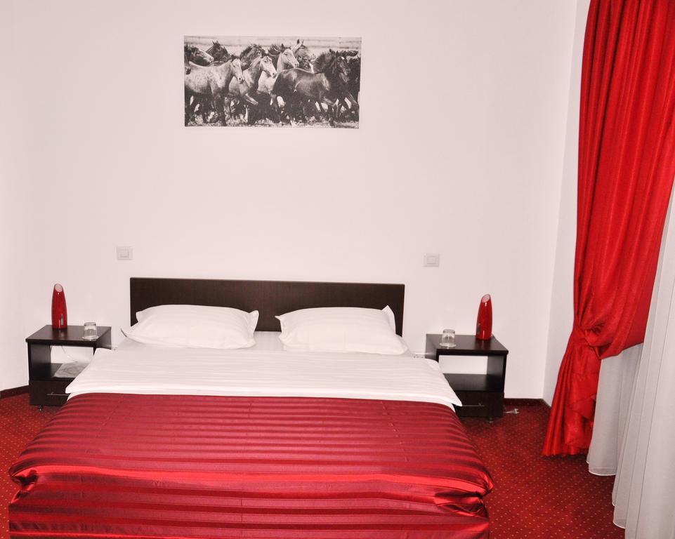 Hotel Thomas Bucarest Extérieur photo