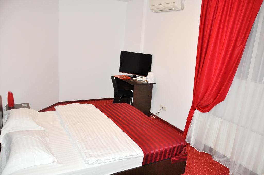 Hotel Thomas Bucarest Chambre photo