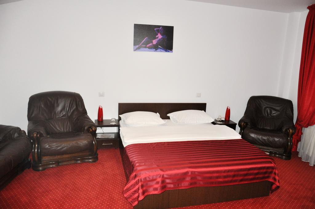 Hotel Thomas Bucarest Extérieur photo