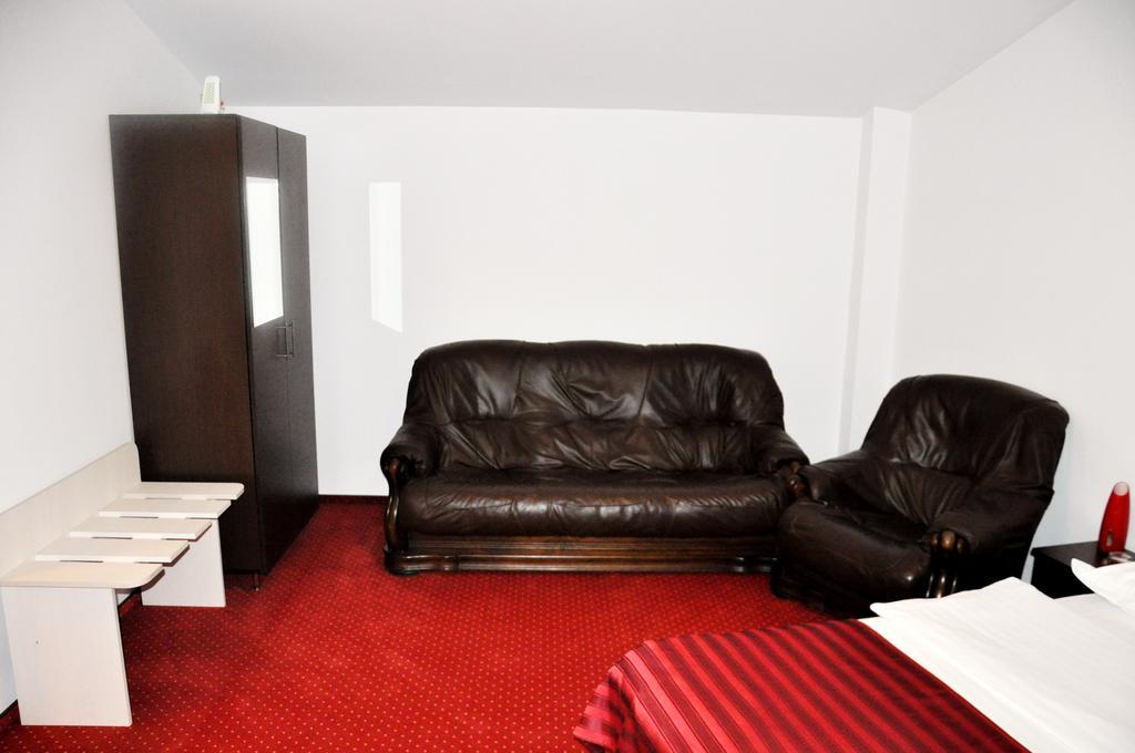 Hotel Thomas Bucarest Extérieur photo