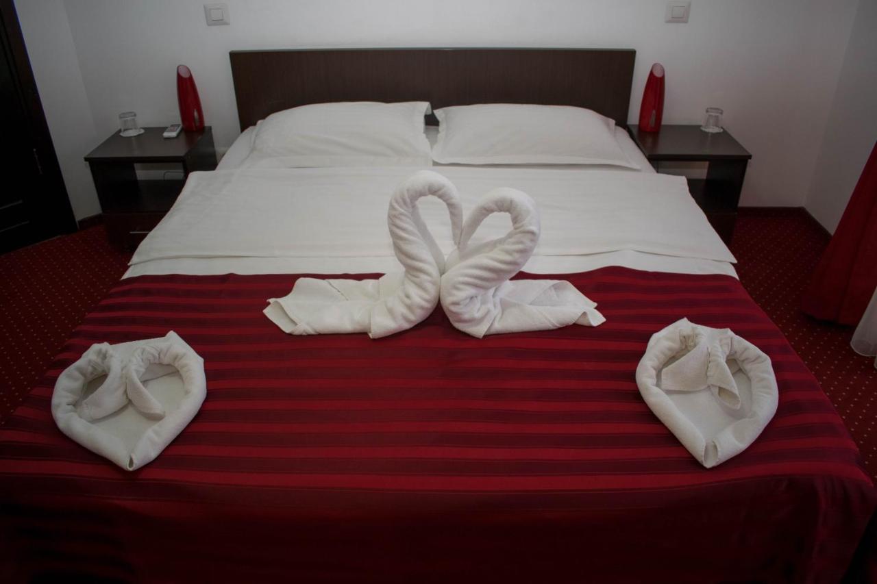 Hotel Thomas Bucarest Extérieur photo