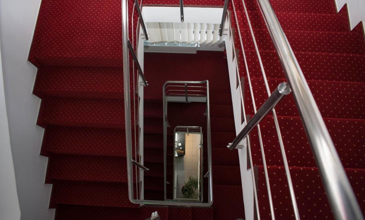Hotel Thomas Bucarest Extérieur photo